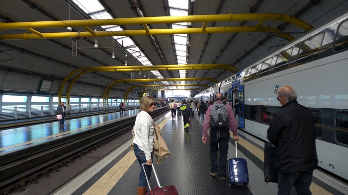 VIAGGIATORI FIUMICINO